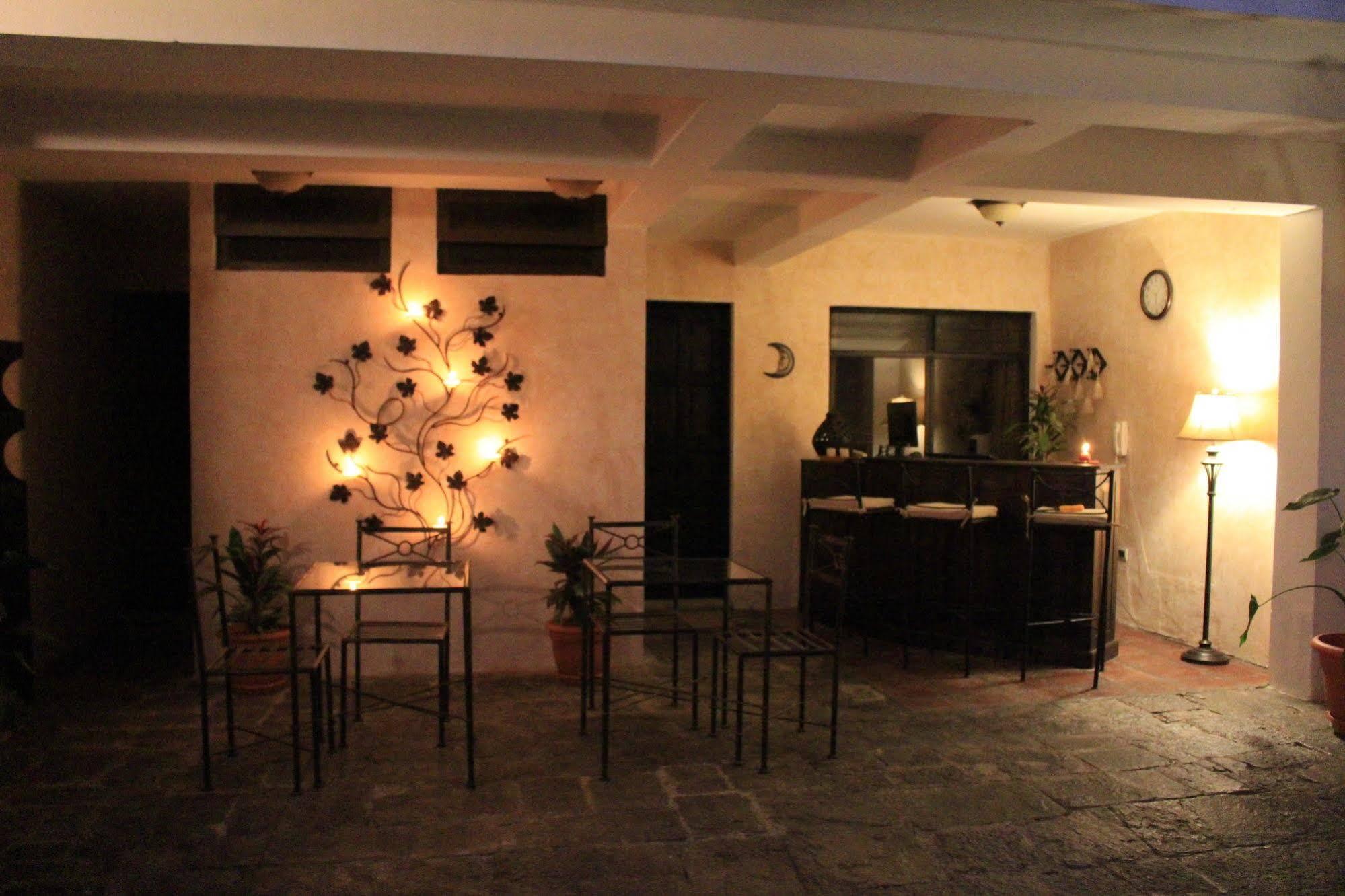 Hotel Posada De La Luna Antigua Kültér fotó
